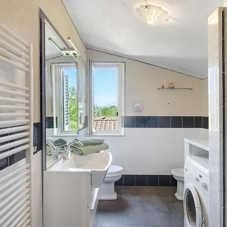 דירה Emma E Adele House *