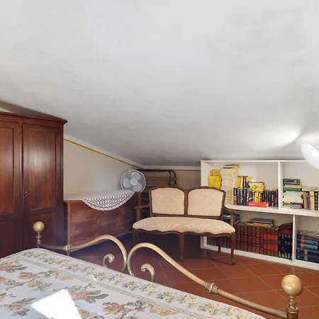 דירה Emma E Adele House