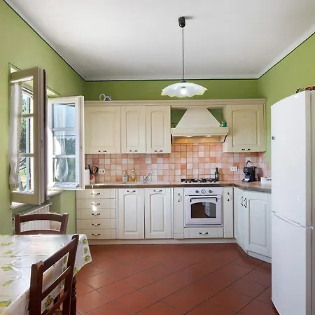 Emma E Adele House * Marlia