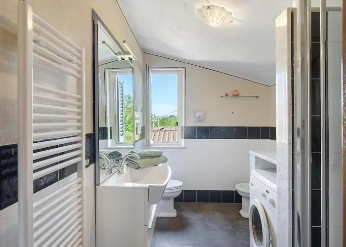 Апартаменты Emma E Adele House *