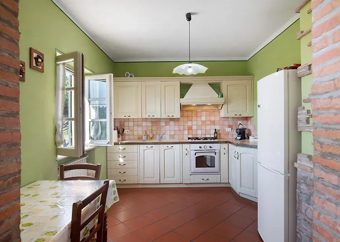 Emma E Adele House * Marlia