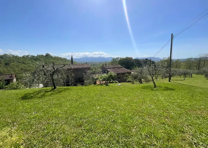 Апартаменты Emma E Adele House *